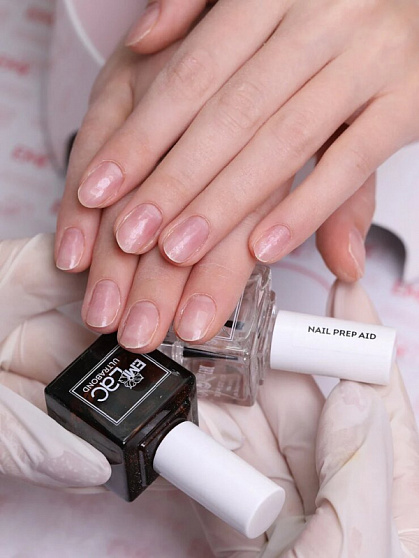 Nail Prep Aid – средство для дегидратации натурального ногтя 15 мл.